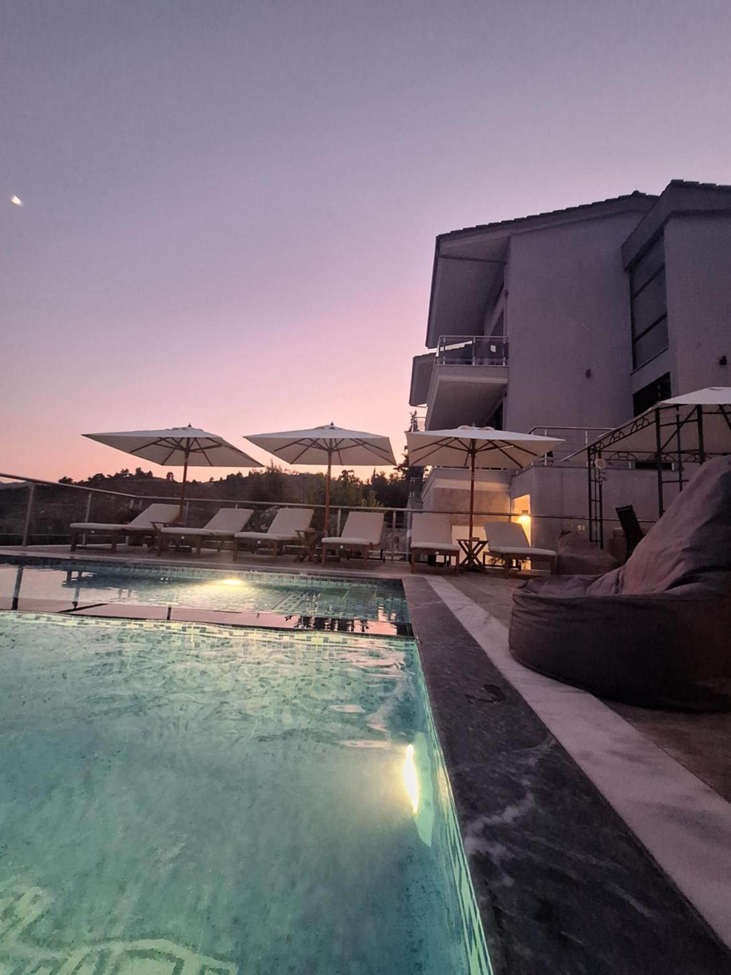 Hotel Sarti Thea Esterno foto